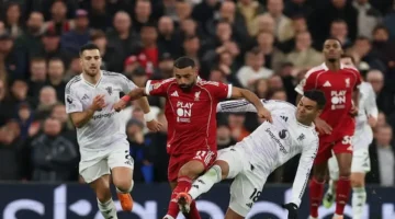 مانشستر يونايتد يعزز موقعه في الدوري الإنجليزي بفوزه على ليفربول 2-0